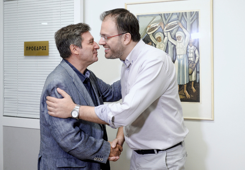 Θεοχαρόπουλος02