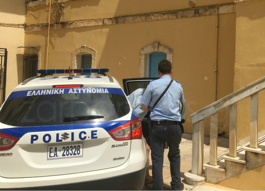Κολυμπάρι02