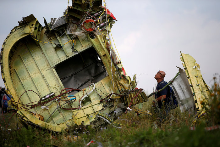 MH1703