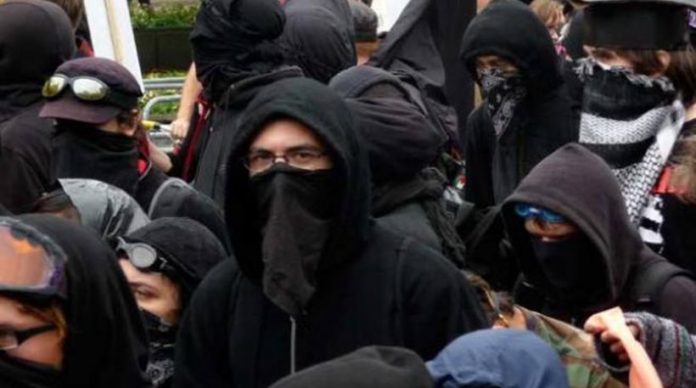 αντιεξουσιαστές