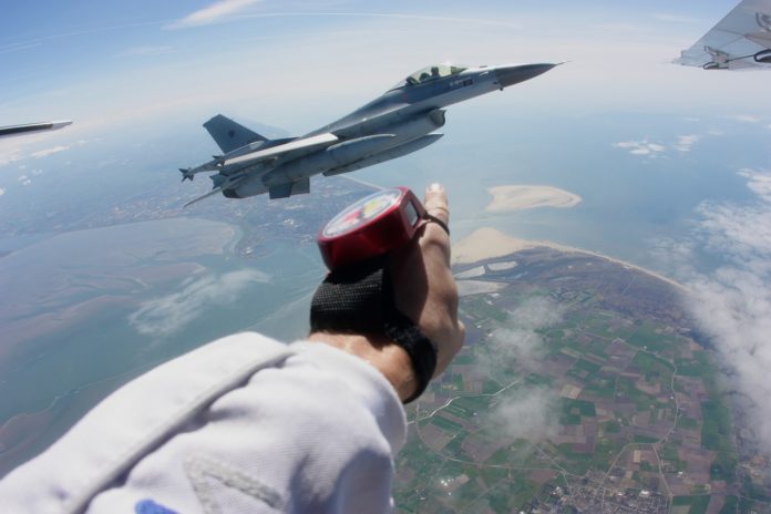F-16