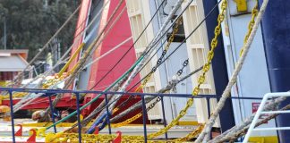 24ωρες απεργιακές κινητοποιήσεις αποφάσισαν οι ναύτες στα πλοία της Ραφήνας