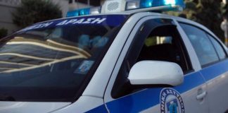 ΕΛΑΣ: Εντοπίστηκε δολοφονημένος άνδρας στο αυτοκίνητό του στο Γέρακα (update)