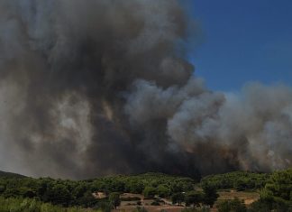 Ανθρωποκυνηγητό για τη σύλληψη δυο εμπρηστών στη Ζάκυνθο! – Μαίνονται οι φωτιές (pics & video)