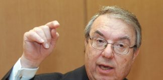 Δεν αφήνει περιθώρια ο Μπαμπινιώτης: “Βουλγαρικό ιδίωμα η γλώσσα των Σκοπιανών” Μπαμπινιώτης