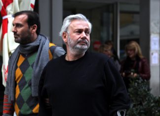 Καρούζος