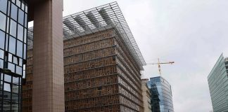 Πανικός στο Ευρωπαϊκό Συμβούλιο- Δηλητηριάστηκαν 13 άτομα (pics)