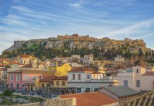 Εκθειάζει την Αθήνα ως νούμερο ένα φθινοπωρινό προορισμό η Telegraph