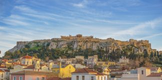 Εκθειάζει την Αθήνα ως νούμερο ένα φθινοπωρινό προορισμό η Telegraph