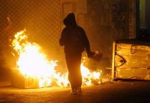 Μια ακόμα νύχτα με μολότοφ στα Εξάρχεια χωρίς καμιά προσαγωγή