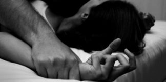 Σοκαριστικό – Βίασε εκατοντάδες φορές την κοπέλα του στον ύπνο της!