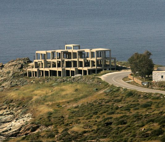 Αυθαίρετα