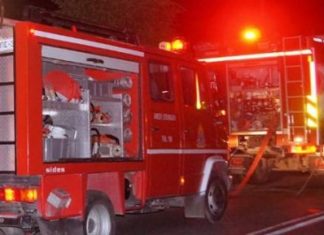 Θεσσαλονίκη: Μεγάλη φωτιά σε ταβέρνα και παιδότοπο