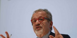 Περιφερειάρχης Λομβαρδίας: “Δεν θέλουμε ανεξαρτησία από Ιταλία. Δεν είμαστε Καταλονία”
