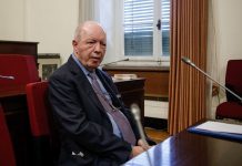 Σε δίκη ο Ψυχάρης και 10 στελέχη της Alpha Bank για υπέρογκα δάνεια