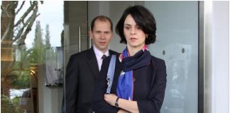Θεσμοί