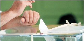 Απρόοπτο σε εκλογικό κέντρο της Λακωνίας – Ήθελε να ψηφίσει και για τους συγχωριανούς του! Λακωνία