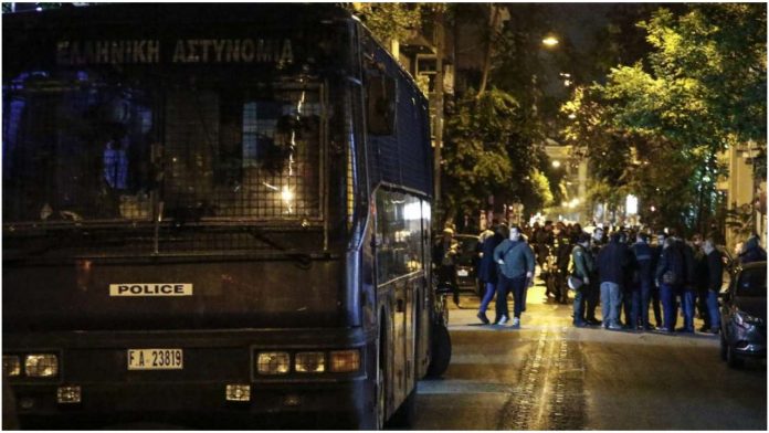 ΠΑΣΟΚ_Επίθεση