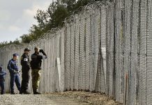 Μεταναστευτικό: Το ένα τρίτο των Ελλήνων λέει «Ναι» στο κλείσιμο των συνόρων