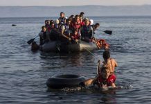 33 Τούρκοι “αυτομόλησαν” στις Οινούσσες και ζήτησαν άσυλο