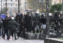 Επεισόδια μεταξύ διαδηλωτών και ΜΑΤ στη Θεσσαλονίκη (pics) ΜΑΤ