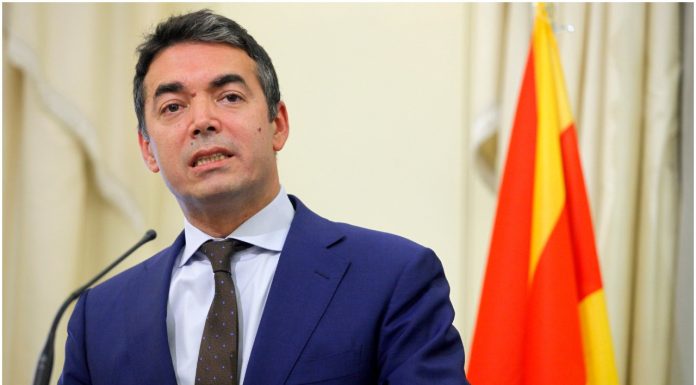 Τραβάνε το αφτί του Ντιμιτρόφ οι Βρυξέλλες – Να εξομαλύνει η ΠΓΔΜ τις σχέσεις με τους γείτονές της Ντιμιτρόφ