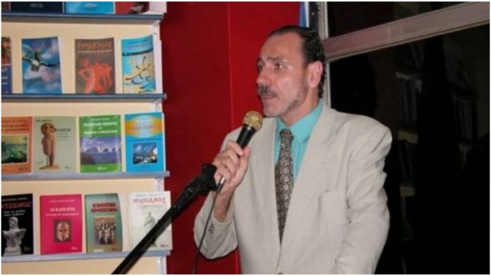 Μάνος Μανωλάκος