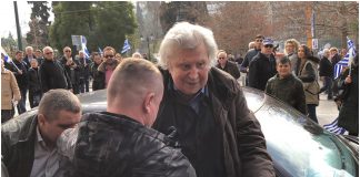 Μίκης Θεοδωράκης