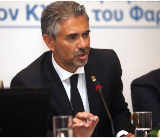 Φρουζής