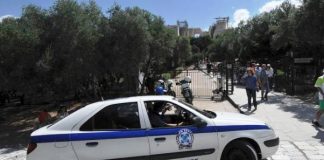 Συμμορίες Πακιστανών και Αλγερινών μαχαιρώνουν και ληστεύουν στην Ακρόπολη