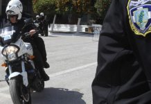 Συμμορία Πακιστανών μαχαιρώνει περαστικούς – Τρόμος σε Φιλοπάππου και Ακρόπολη Φιλοπάππου