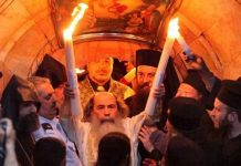 Το Άγιο Φως παρέλαβε ο ΥΦΥΠΕΞ, Γιάννης Αμανατίδης