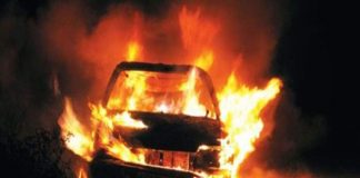 Εμπρησμοί τριών αυτοκινήτων σε Ηλιούπολη και Παλλήνη Εμπρησμοί