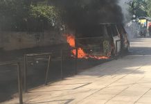 Άρχισαν τα όργανα: Ξυλοκόπησαν οπαδούς του ΠΑΟΚ και έκαψαν το όχημα τους (Βίντεο)