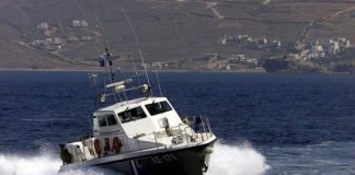 Εισροή υδάτων σε φορτηγίδα στη Σαλαμίνα Φορτηγίδα