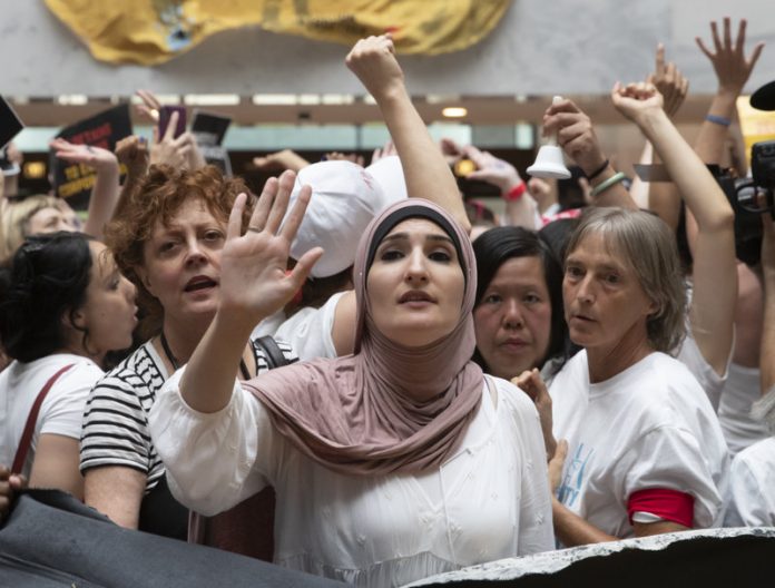 Susan Sarandon, Linda Sarsour