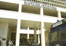 Προσαγωγή στη ΓΑΔΑ δύο μελών του «Ρουβίκωνα»