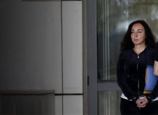 Στον ανακριτή, προκειμένου να απολογηθεί για τις μίζες οδηγείται η Βίκυ Σταμάτη