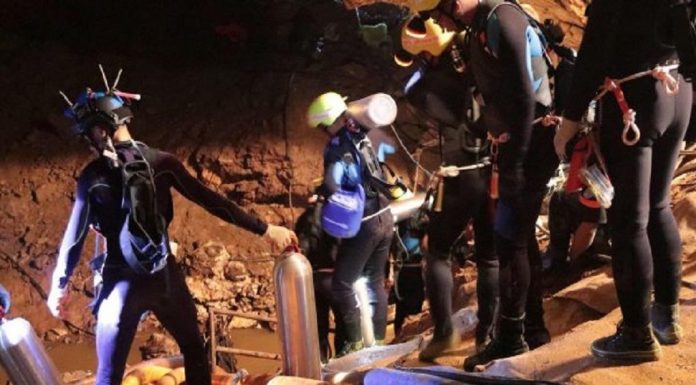 Ξεκίνησε η γιγαντιαία επιχείρηση για τη διάσωση των παιδιών στην Ταϊλάνδη (Βίντεο)