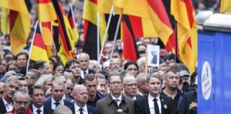 Ανεβαίνει η ακροδεξιά: Το AfD δεύτερο κόμμα στην Γερμανία