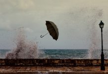 Μεγάλα προβλήματα σε Θεσσαλονίκη και Χαλκίδα από την εμφάνιση της πρώτης κακοκαιρίας