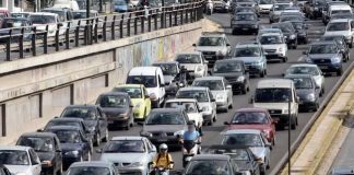 Κηφισός: Μποτηλιάρισμα στην άνοδο λόγω τροχαίου