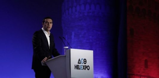 Αποπνικτική η ατμόσφαιρά μέσα στη ΔΕΘ από τα χημικά