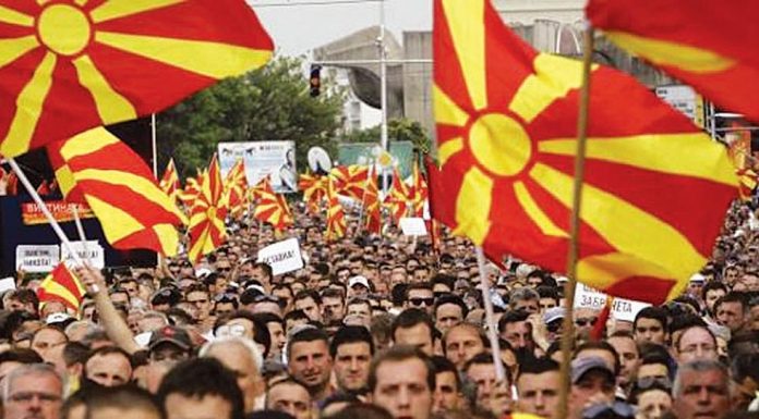 Η «Μακεδονία» συνεχίζει να λέγεται «Μακεδονία» μετά την αποτυχία του δημοψηφίσματος στα Σκόπια