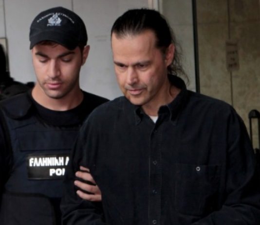 Σάββας Ξηρός: “Με βραχιολάκι δε βγαίνω από τη φυλακή-Το θέμα είναι νομικό”
