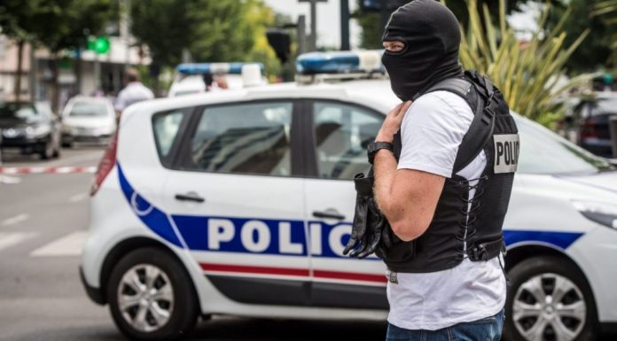Ο Σαλβίνι στέλνει καραμπινιέρους στα σύνορα με τη Γαλλία για να αποτρέψει την επαναπροώθηση μεταναστών