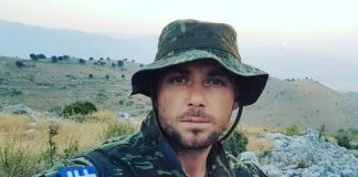 Κων. Κατσίφας: Πέθανε φωνάζοντας «Ζήτω η Ελλάδα» – Ο θρήνος της μητέρας του (Βίντεο)