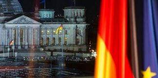 Bloomberg: Η Γερμανία δίνει στον Αλ. Τσίπρα μια πιθανή στήριξη πριν τις εκλογές του 2019