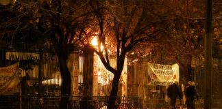 Δίωξη για κακούργημα στους 6 από τους 19 συλληφθέντες για τα χθεσινά επεισόδια