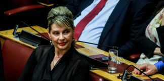 Ελεύθερος, με περιοριστικούς όρους, ο 63χρονος για τα sms στην Παπακώστα